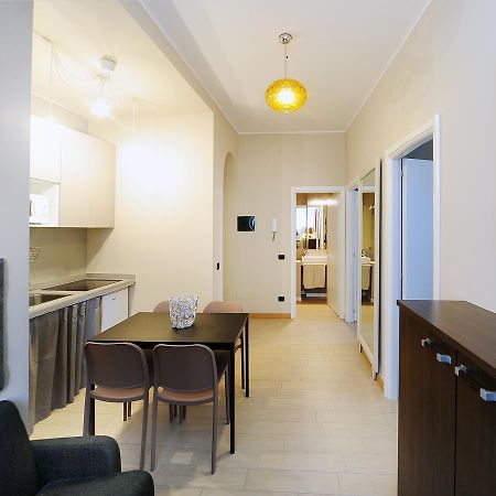 Urban District Apartments - Milan Old Town Central 2 Br Екстериор снимка