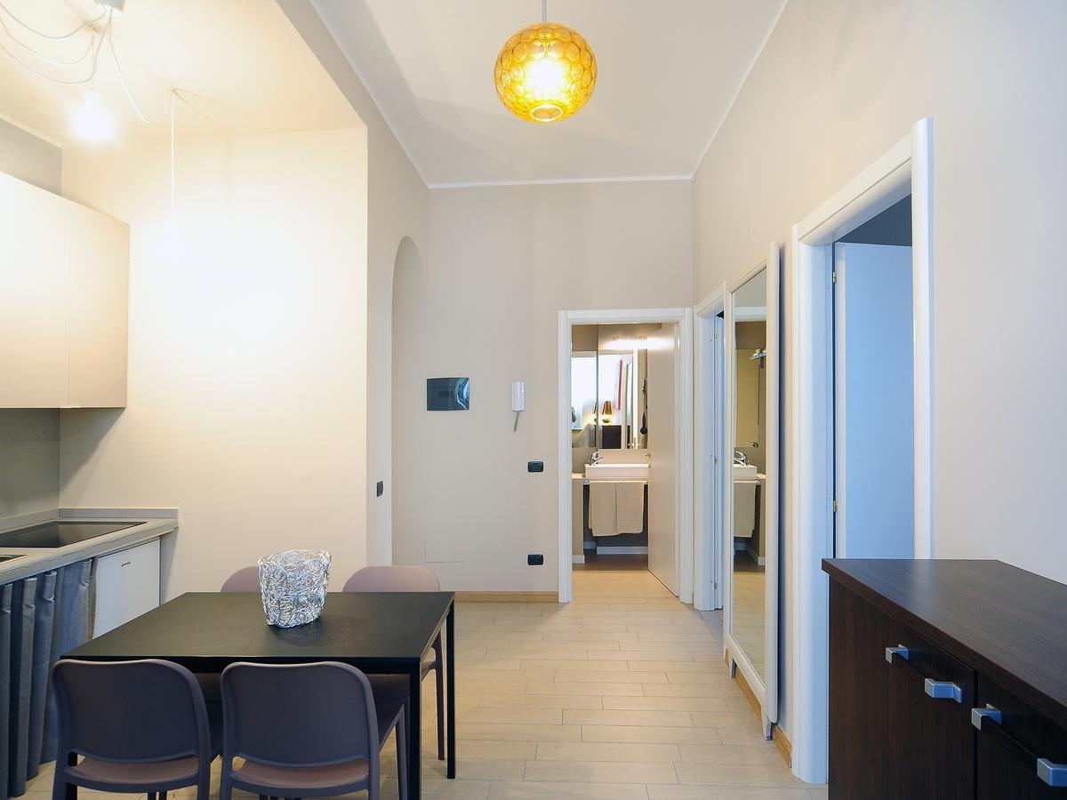 Urban District Apartments - Milan Old Town Central 2 Br Екстериор снимка